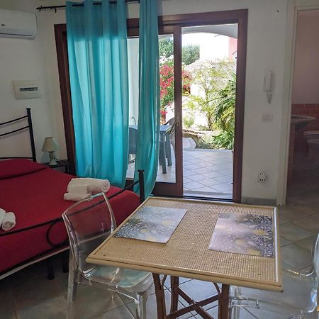 Residenze Il Girasole Aparthotel Голфо Аранчи Екстериор снимка