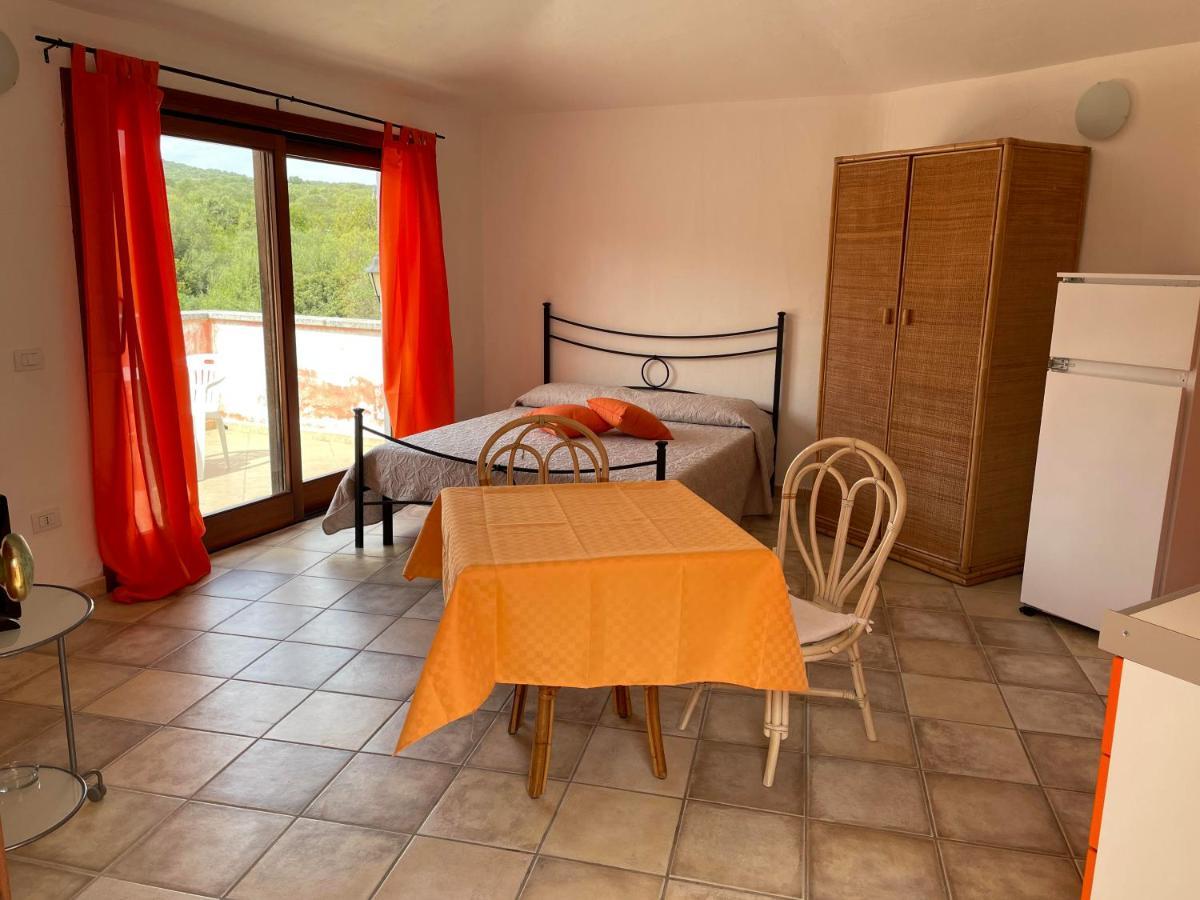 Residenze Il Girasole Aparthotel Голфо Аранчи Екстериор снимка