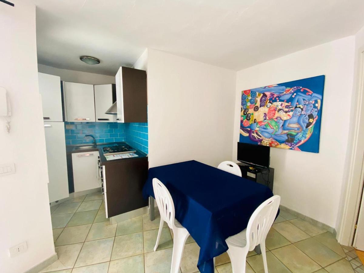 Residenze Il Girasole Aparthotel Голфо Аранчи Екстериор снимка