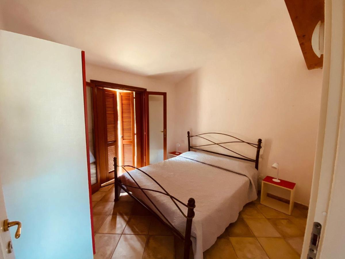 Residenze Il Girasole Aparthotel Голфо Аранчи Екстериор снимка