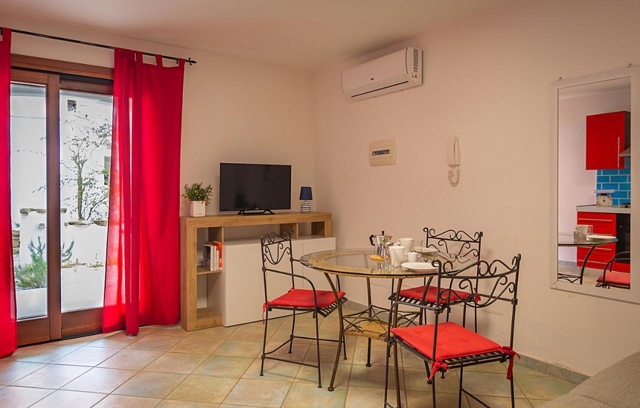 Residenze Il Girasole Aparthotel Голфо Аранчи Екстериор снимка