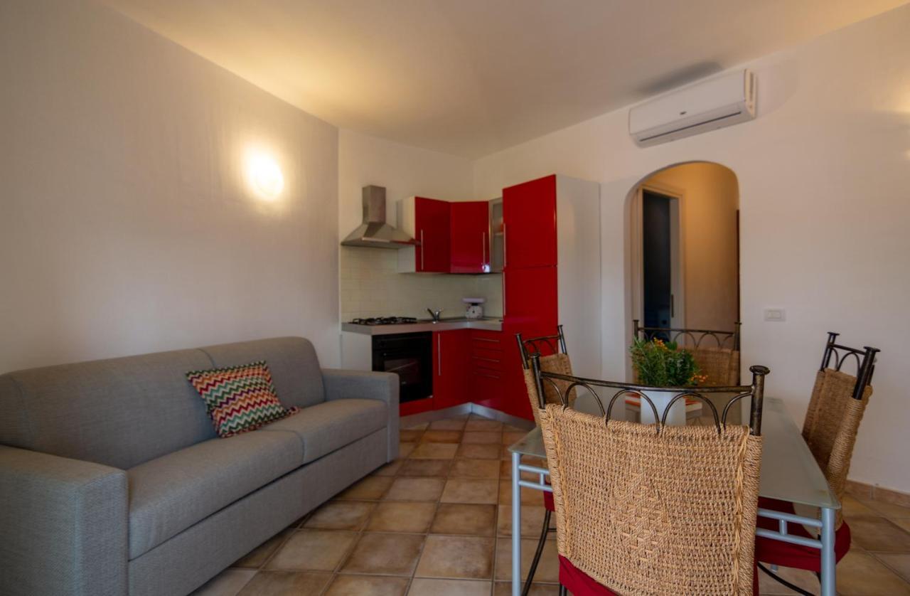 Residenze Il Girasole Aparthotel Голфо Аранчи Екстериор снимка