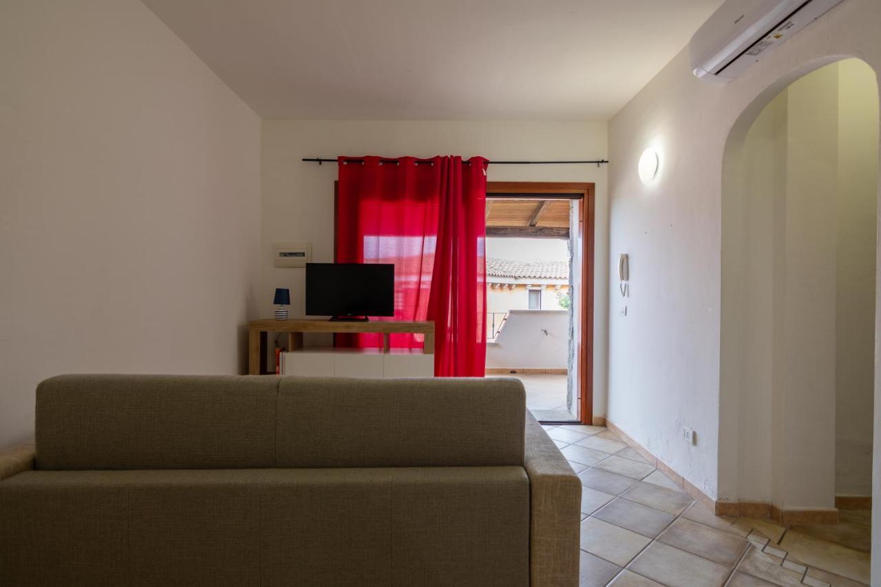 Residenze Il Girasole Aparthotel Голфо Аранчи Екстериор снимка
