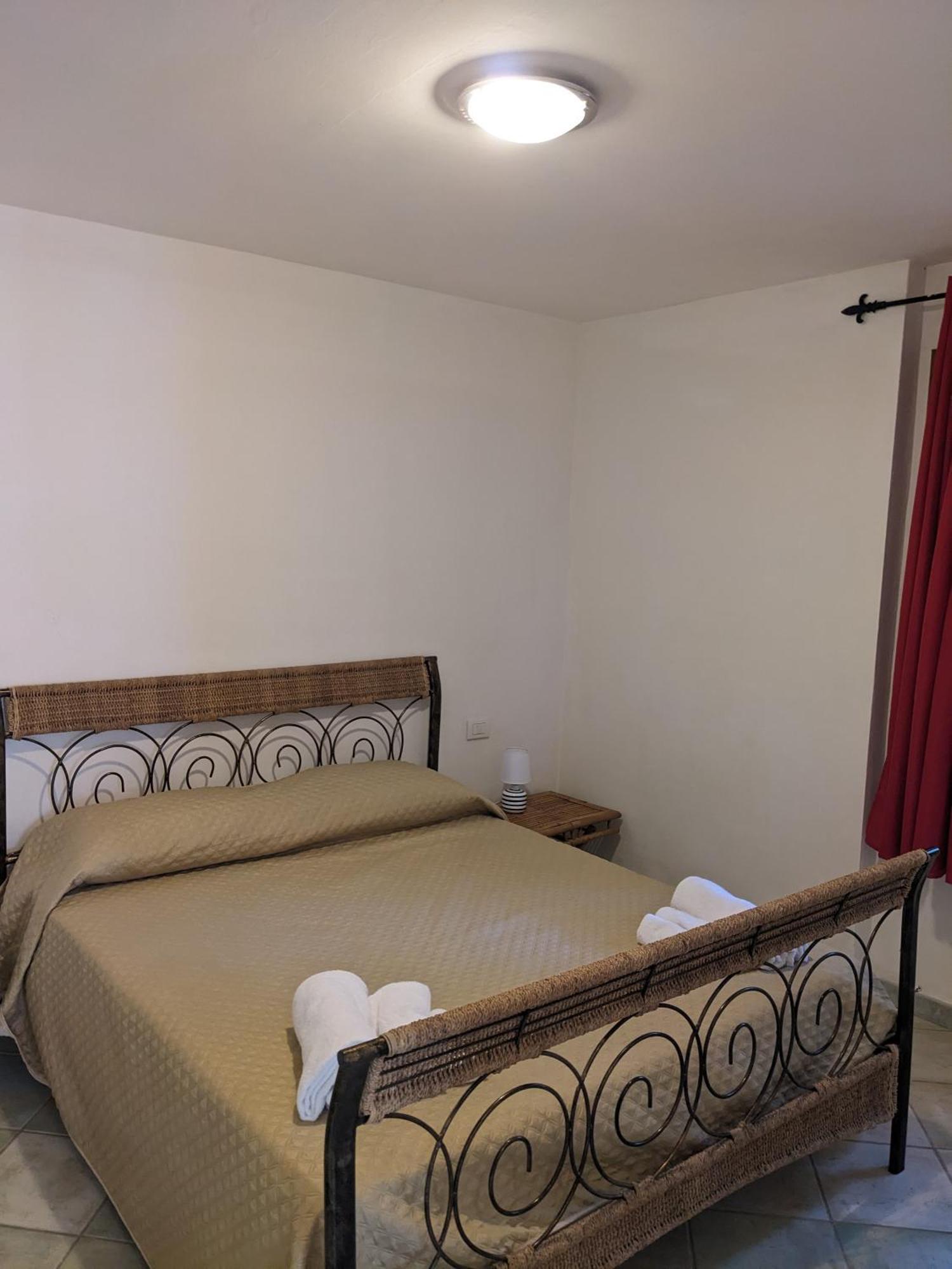 Residenze Il Girasole Aparthotel Голфо Аранчи Стая снимка