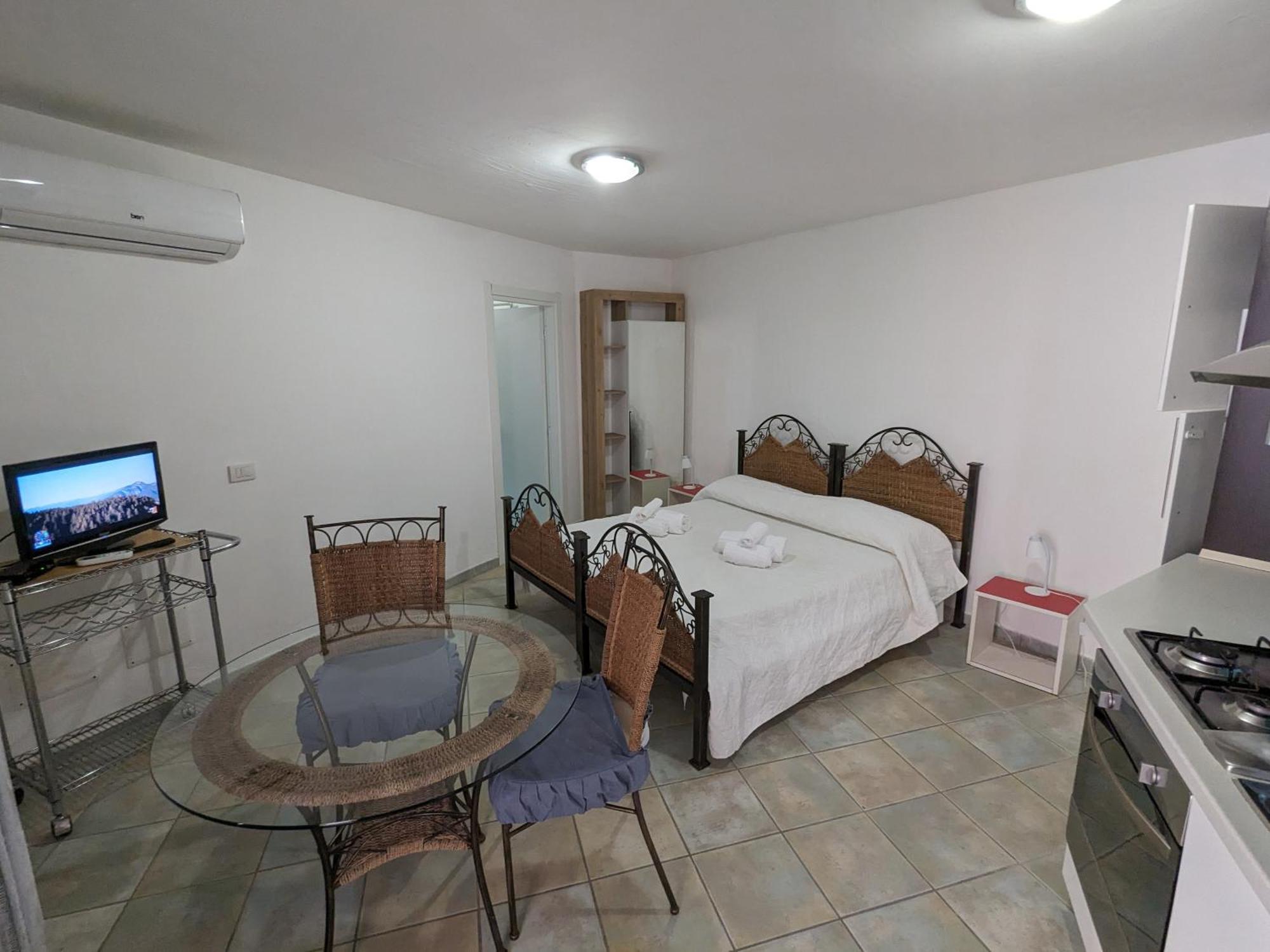 Residenze Il Girasole Aparthotel Голфо Аранчи Екстериор снимка