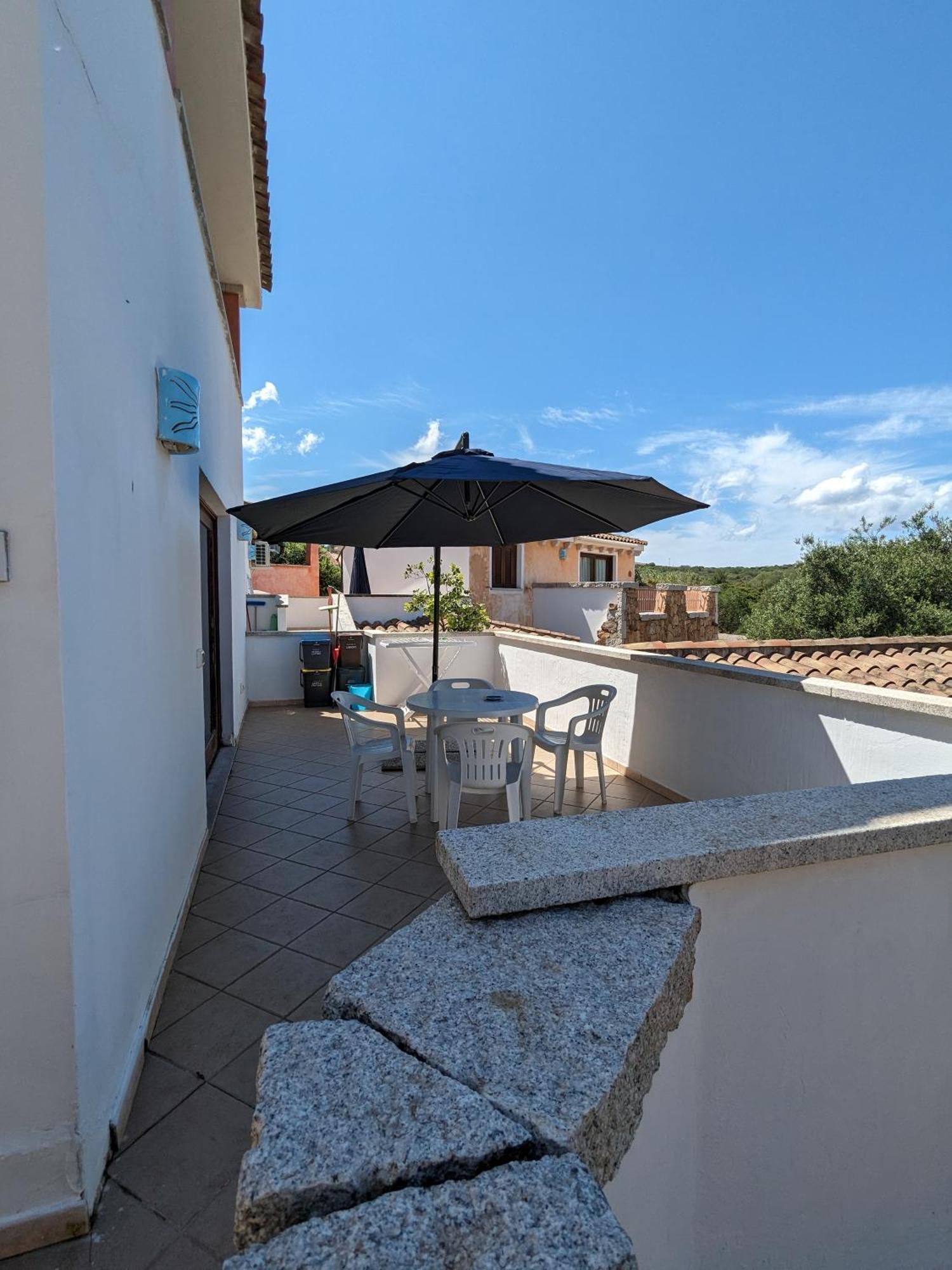 Residenze Il Girasole Aparthotel Голфо Аранчи Екстериор снимка